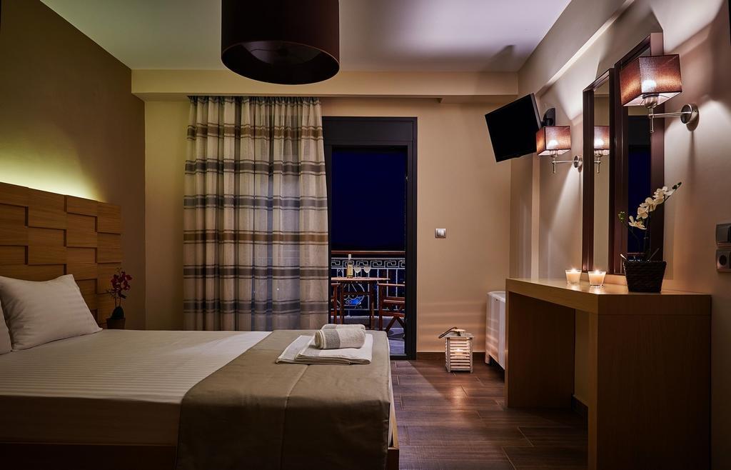 Athos Thea Luxury Rooms サルティ 部屋 写真